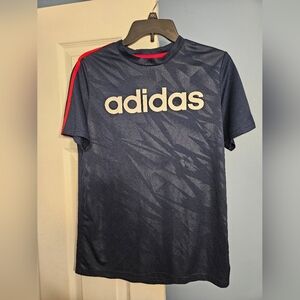 Child's size Xl Adidas short sleeve shirt